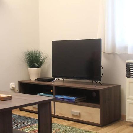 Green Garden Apartment Ingyenes Zart Parkoloval Szeged Eksteriør bilde