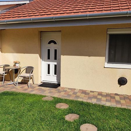 Green Garden Apartment Ingyenes Zart Parkoloval Szeged Eksteriør bilde