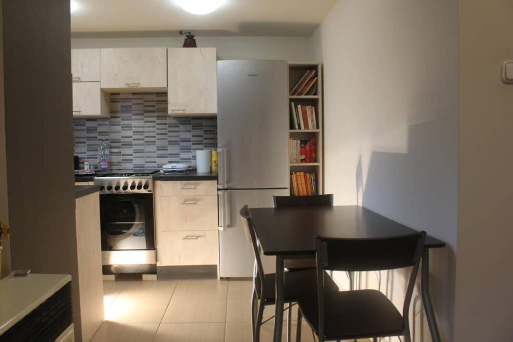 Green Garden Apartment Ingyenes Zart Parkoloval Szeged Eksteriør bilde