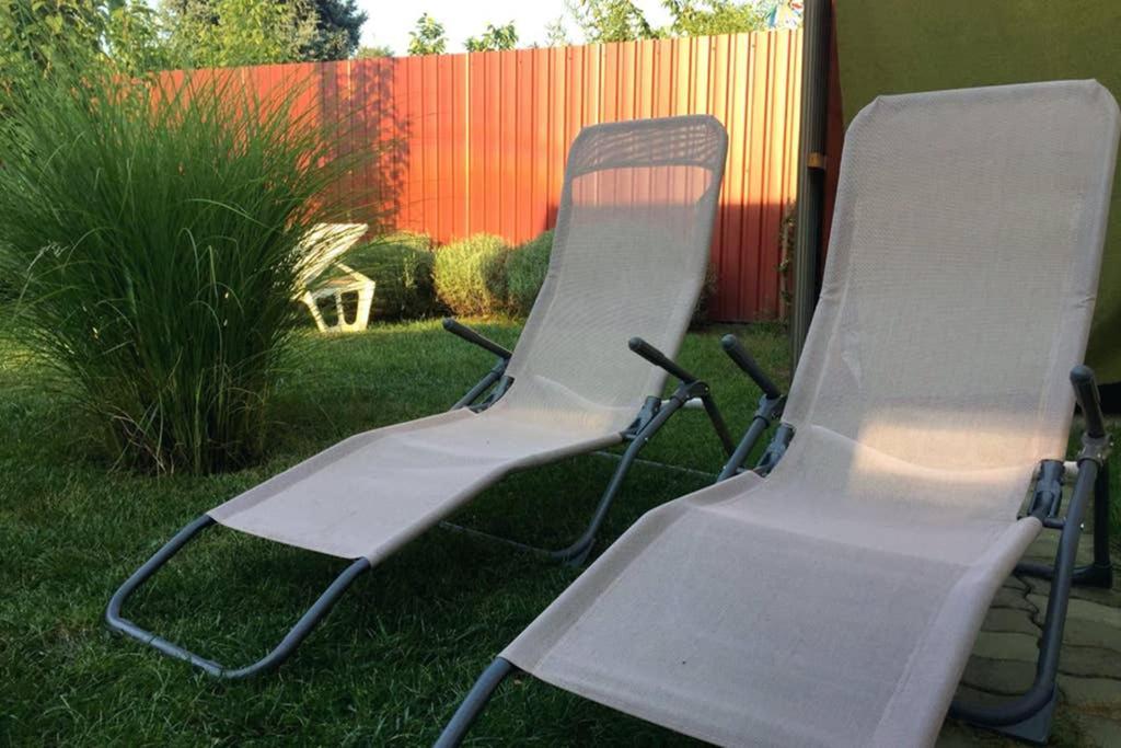 Green Garden Apartment Ingyenes Zart Parkoloval Szeged Eksteriør bilde
