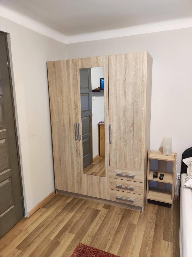 Green Garden Apartment Ingyenes Zart Parkoloval Szeged Eksteriør bilde